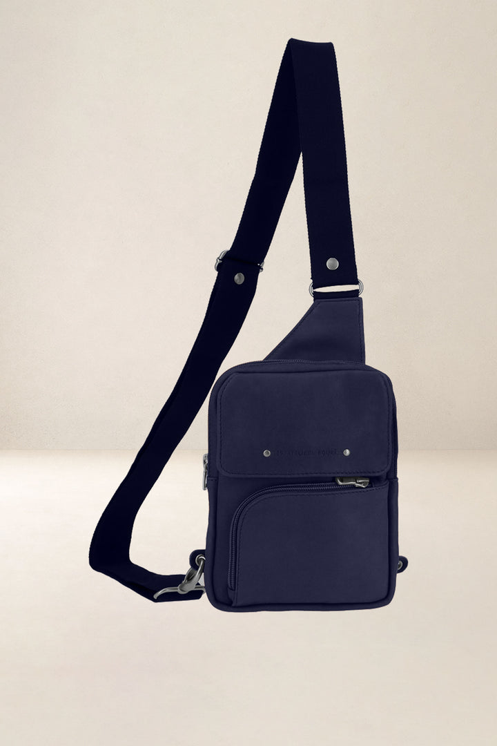 Holster en cuir pleine fleur PALLAS coloris marine, vue de face – Ateliers Fourès