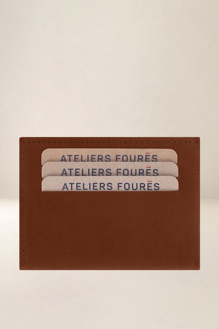 Portefeuille en cuir pleine fleur CENTAURE coloris fauve, vue de dos – Ateliers Fourès