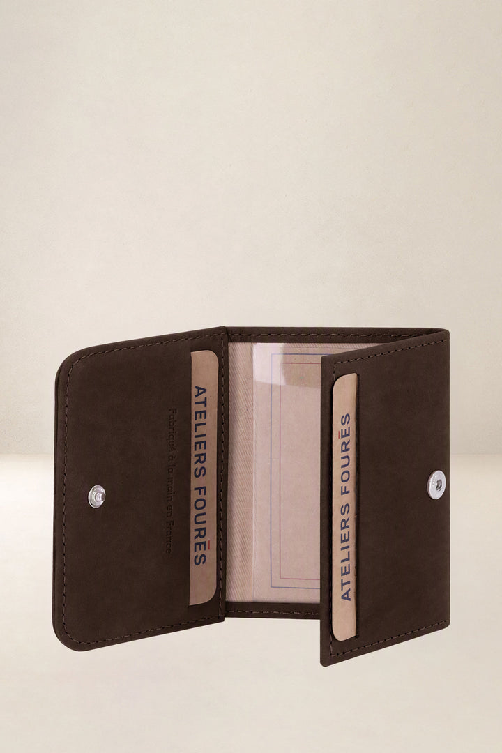 Porte-cartes en cuir pleine fleur CYBELLE coloris chocolat, vue intérieure n°1 – Ateliers Fourès