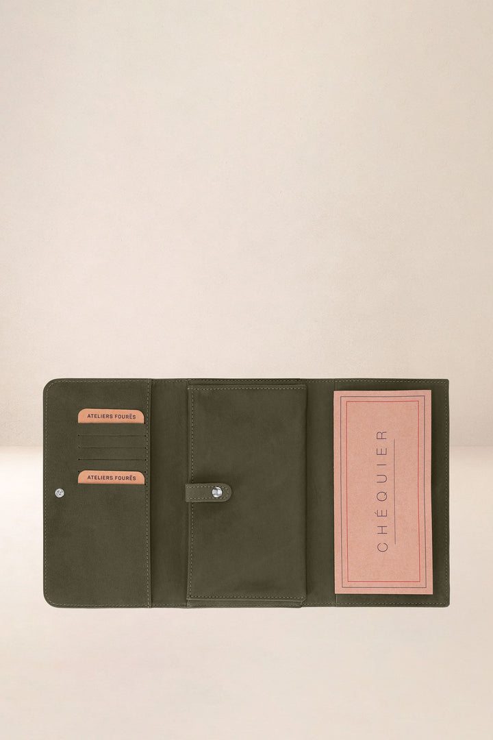 Portefeuille compagnon en cuir pleine fleur ECHO coloris kaki, vue intérieure n°2 – Ateliers Fourès