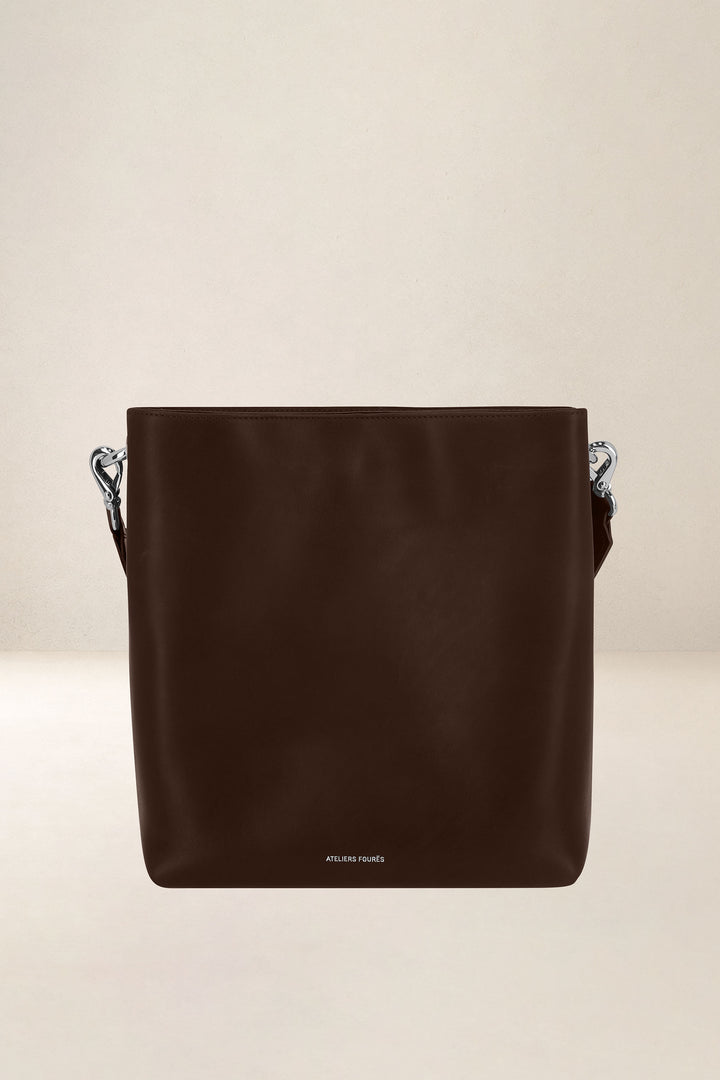 Grand sac en cuir pleine fleur ALCESTE coloris cafe, vue d’ensemble – Ateliers Fourès
