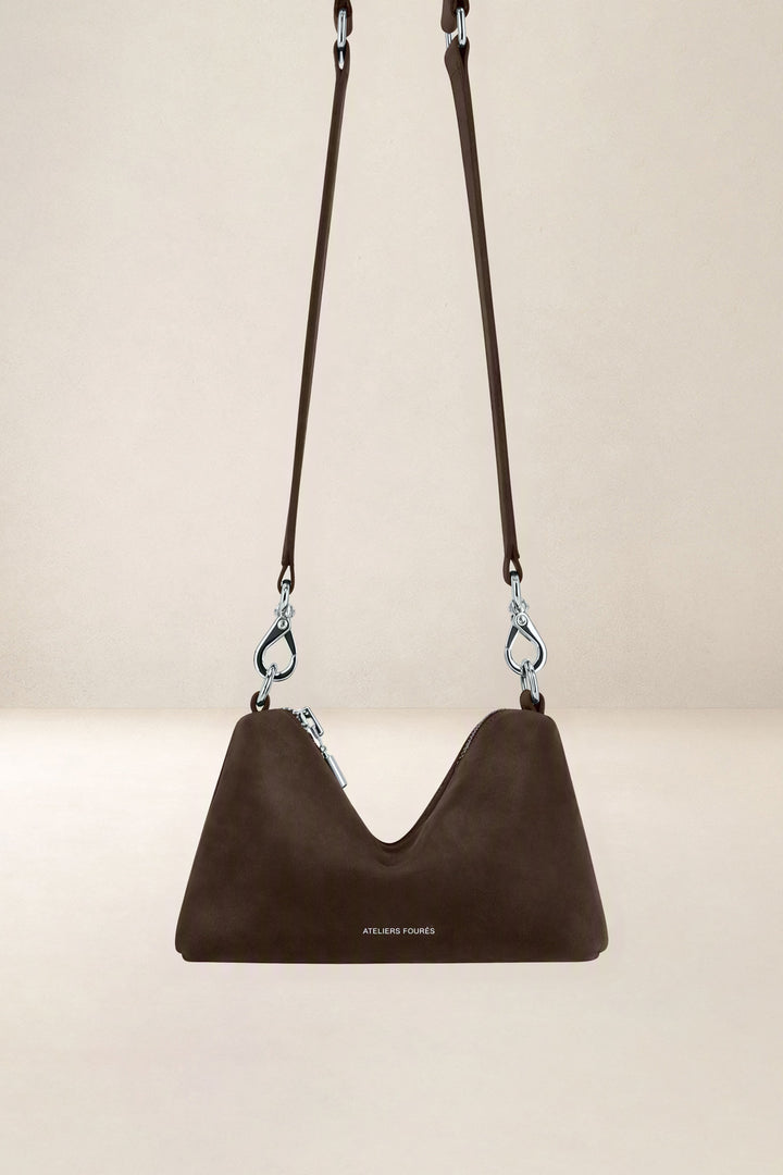 Mini sac en cuir pleine fleur ILIADE coloris chocolat, vue d’ensemble – Ateliers Fourès