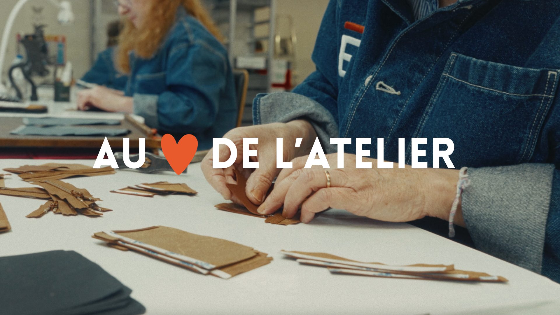 Charger la vidéo : Vidéo présentant tout le process de fabrication avec une immersion au coeur de l&#39;atelier.