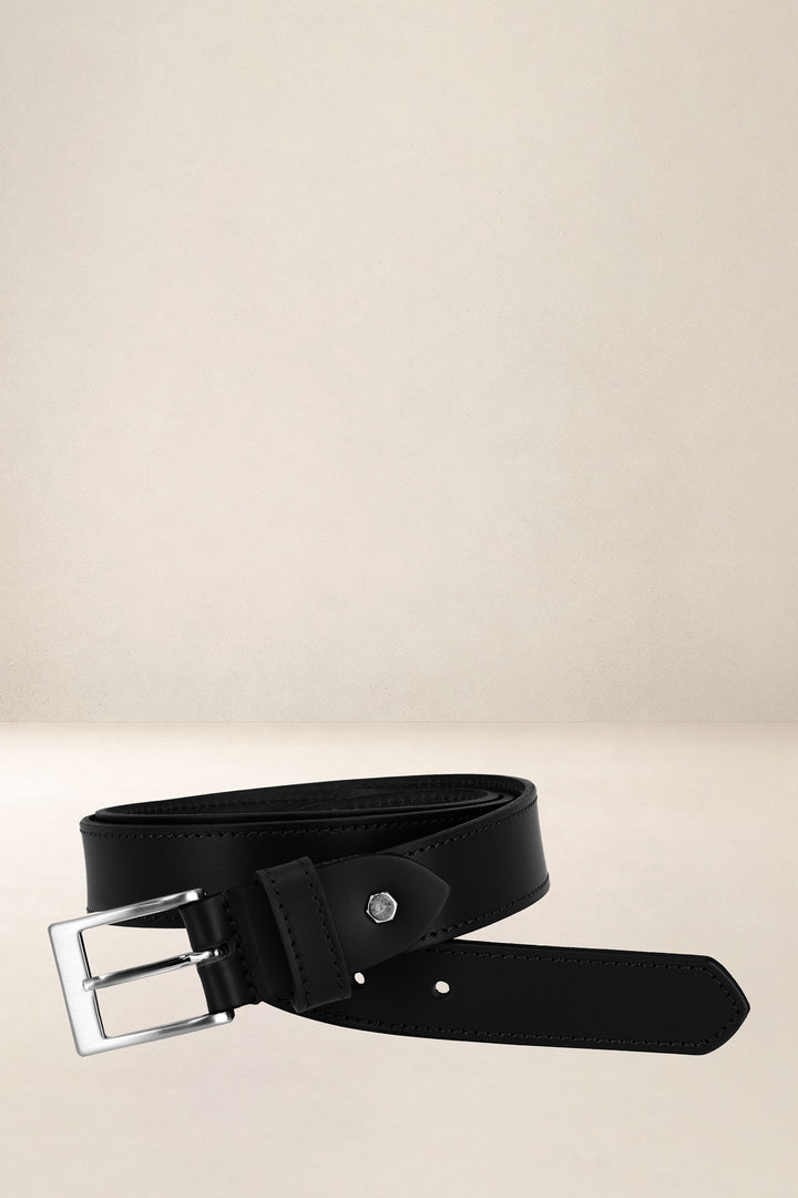 Ceinture en cuir pleine fleur SAUGE coloris noir, vue d’ensemble – Ateliers Fourès