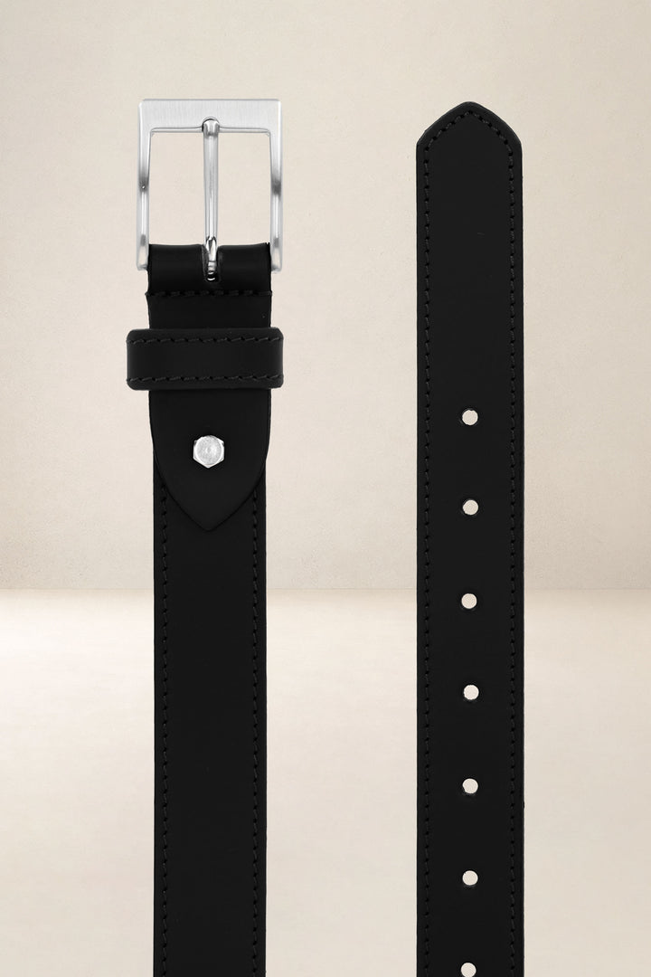 Ceinture en cuir pleine fleur SAUGE coloris noir, vue de face n°2 – Ateliers Fourès