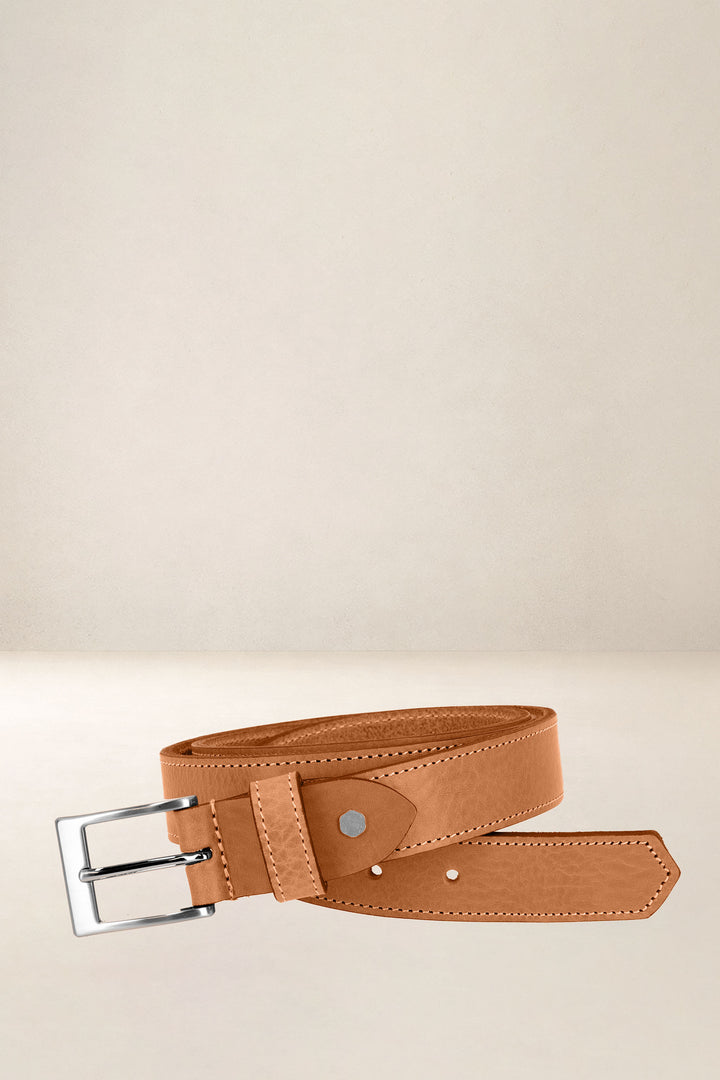 Ceinture en cuir pleine fleur SAUGE coloris Missouri gold, vue de face n°1 – Ateliers Fourès