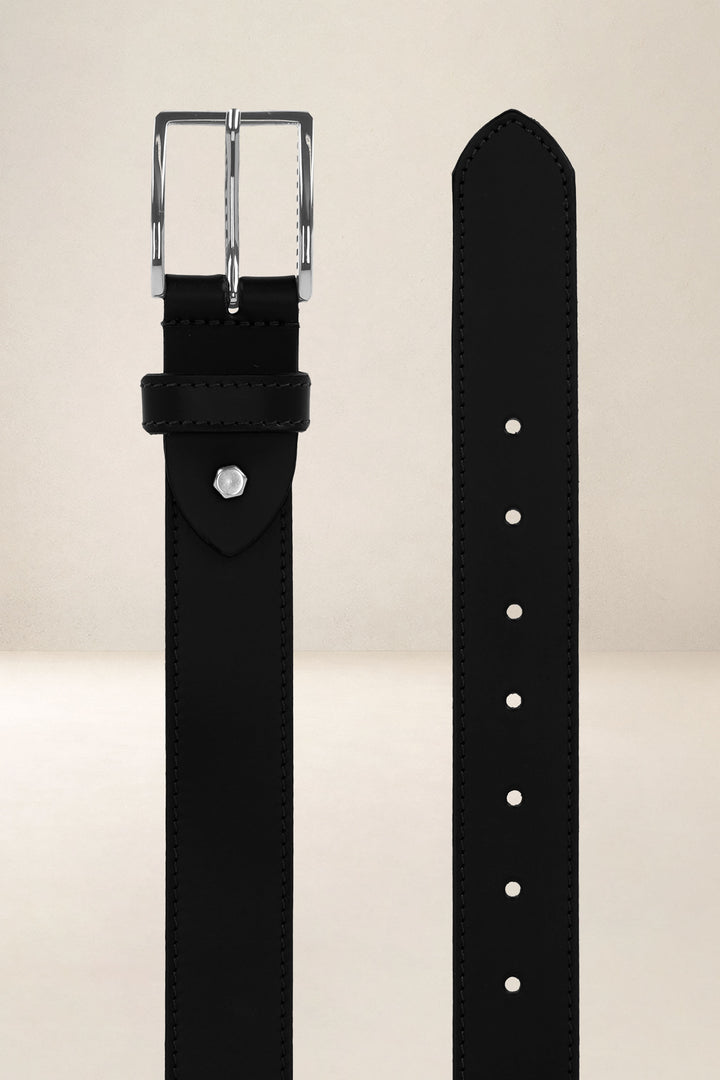 Ceinture en cuir pleine fleur CHÊNE coloris noir, vue de face n°2 – Ateliers Fourès