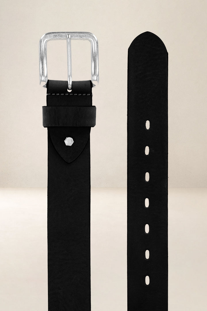 Ceinture en cuir pleine fleur EBÈNE coloris Missouri noir, vue de face n°2 – Ateliers Fourès