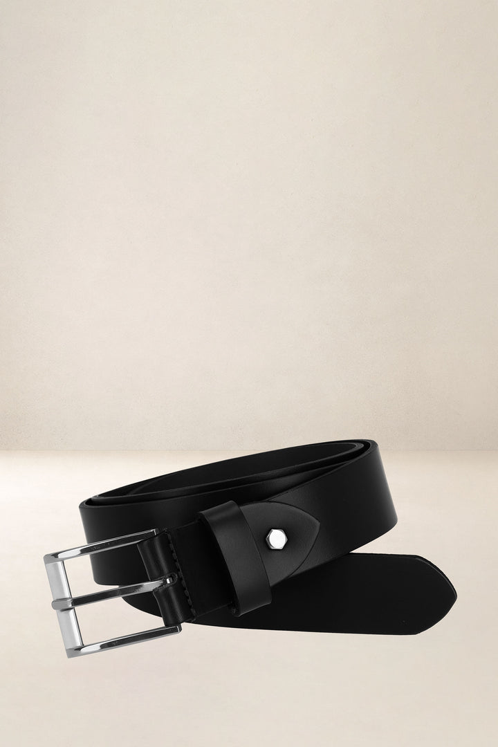 Ceinture en cuir pleine fleur CÈDRE coloris noir, vue d’ensemble – Ateliers Fourès