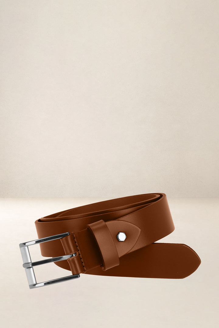 Ceinture en cuir pleine fleur CÈDRE coloris cognac, vue d’ensemble – Ateliers Fourès
