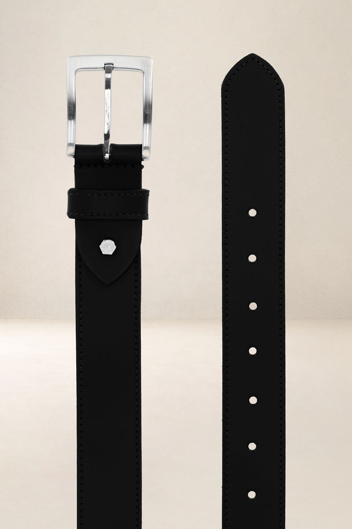 Ceinture en cuir pleine fleur NOYER coloris noir, vue de face n°2 – Ateliers Fourès