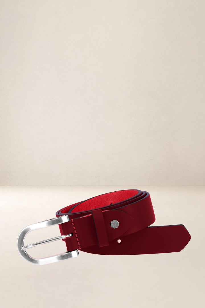 Ceinture en cuir pleine fleur AUBÉPINE coloris rouge, vue d’ensemble – Ateliers Fourès