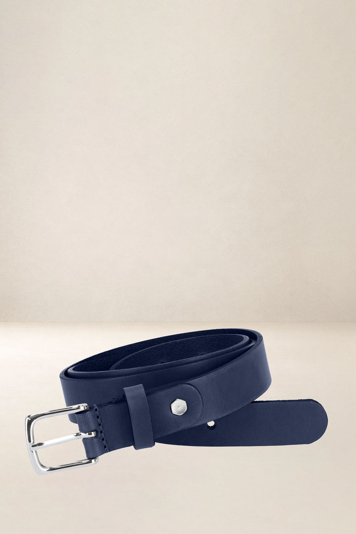 Ceinture en cuir pleine fleur IMMORTELLE coloris bleu, vue d’ensemble – Ateliers Fourès