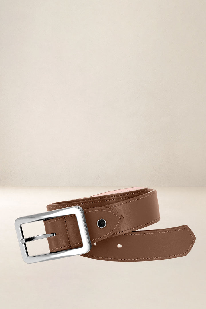 Ceinture en cuir pleine fleur PIVOINE coloris lion, vue d’ensemble – Ateliers Fourès