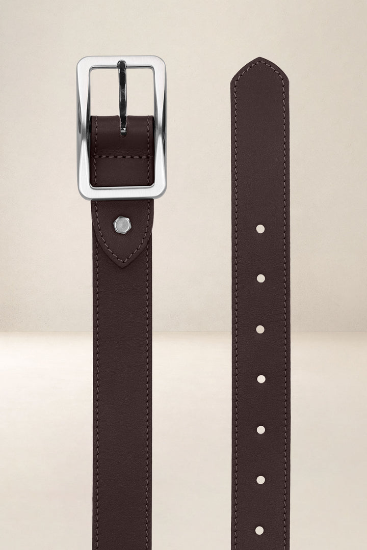 Ceinture en cuir pleine fleur PIVOINE coloris marron, vue de face n°2 – Ateliers Fourès