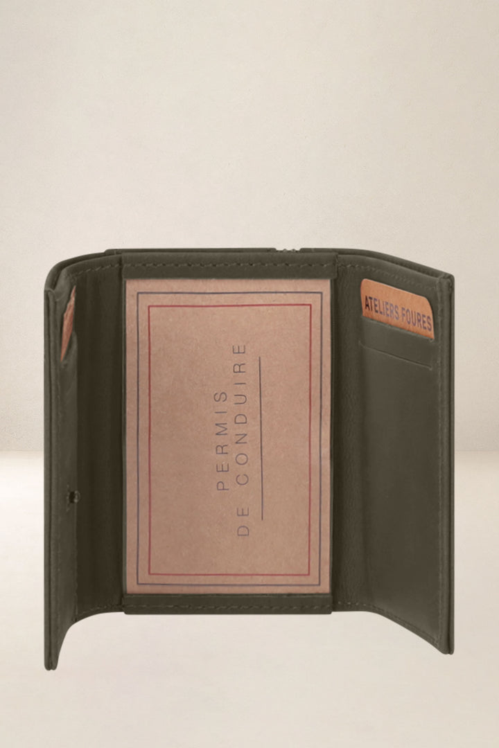 Portefeuille compact en cuir pleine fleur THASOS coloris bronze, vue intérieure n°1 – Ateliers Fourès