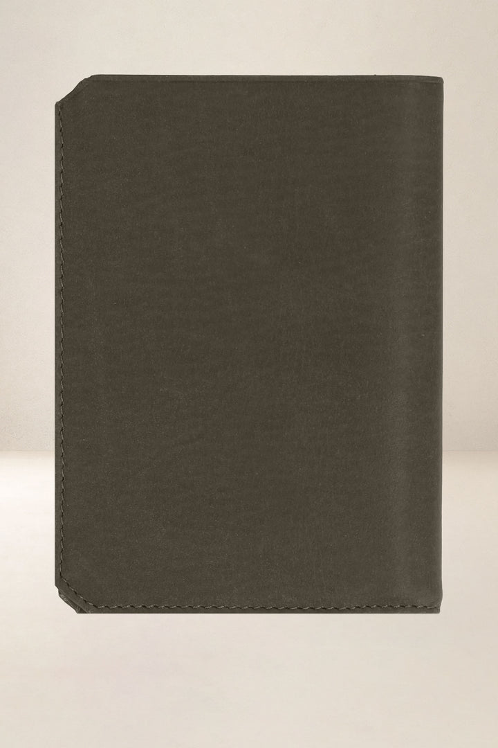 Grand portefeuille en cuir pleine fleur PROMÉTHÉE coloris bronze, vue de dos – Ateliers Fourès