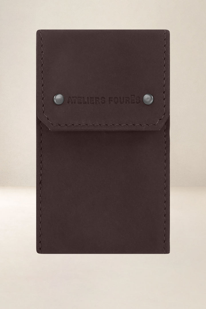 Accessoire en cuir en cuir pleine fleur ENCELADE coloris mustang, vue d’ensemble – Ateliers Fourès