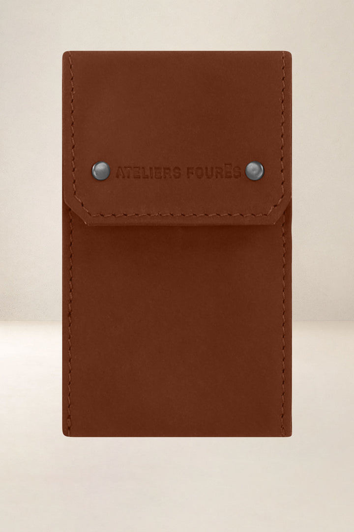 Accessoire en cuir en cuir pleine fleur ENCELADE coloris fauve, vue d’ensemble – Ateliers Fourès