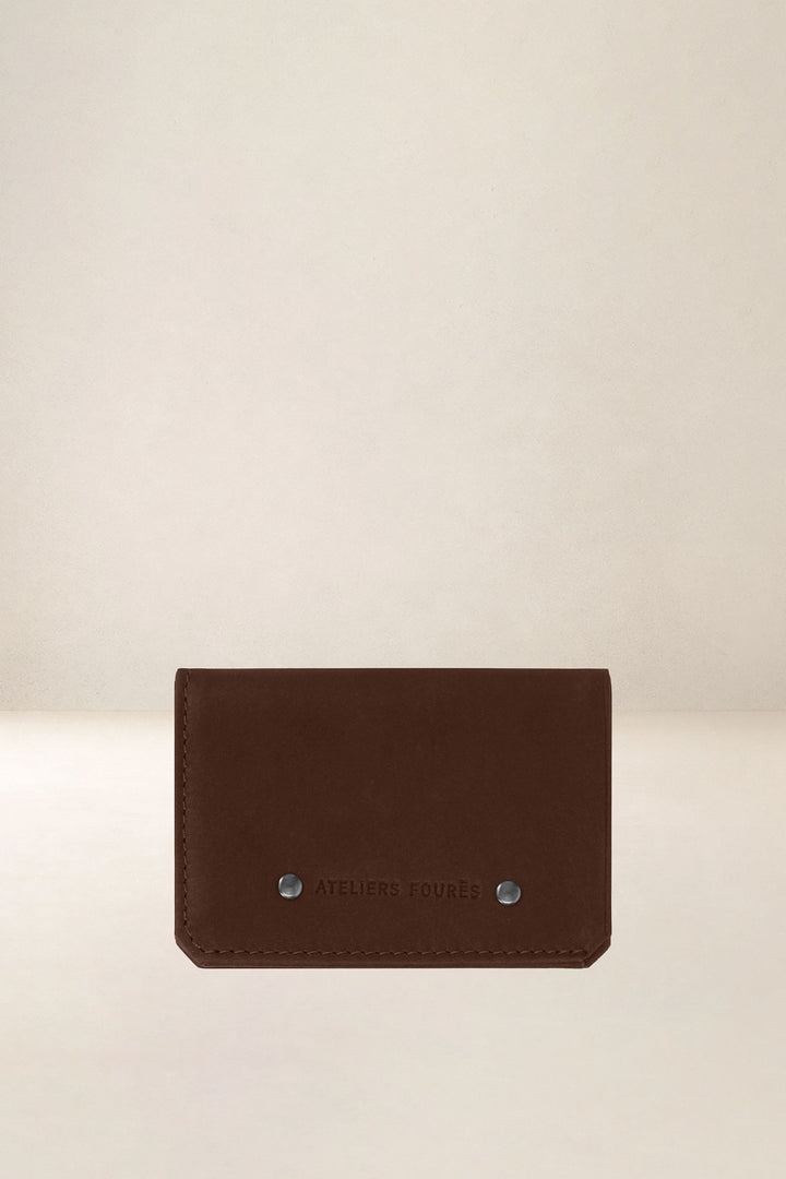 Porte-cartes en cuir pleine fleur POLLUX coloris cognac, vue d’ensemble – Ateliers Fourès