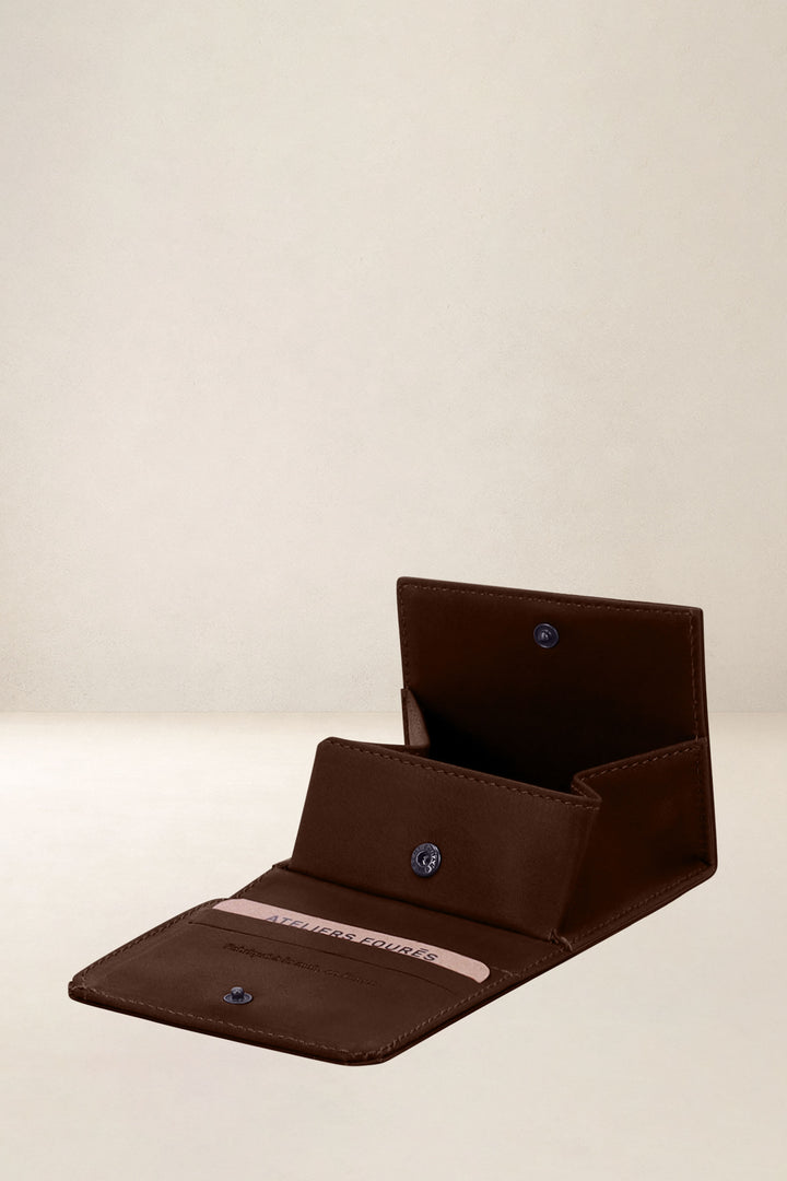 Porte-monnaie en cuir pleine fleur MINOTAURE coloris cognac, vue intérieure n°3 – Ateliers Fourès