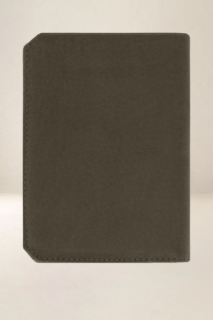 Grand portefeuille en cuir pleine fleur PROMÉTHÉE coloris bronze, vue de dos – Ateliers Fourès