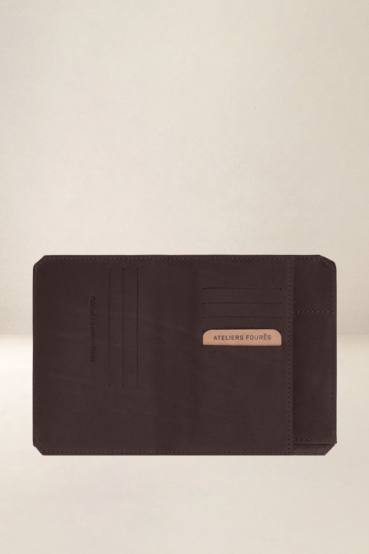 Grand portefeuille en cuir pleine fleur PROMÉTHÉE coloris mustang, vue intérieure n°2 – Ateliers Fourès