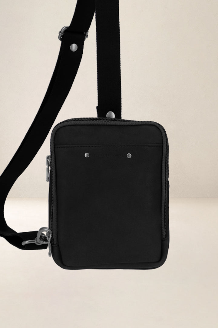 Holster en cuir pleine fleur ORION coloris noir, vue d’ensemble – Ateliers Fourès