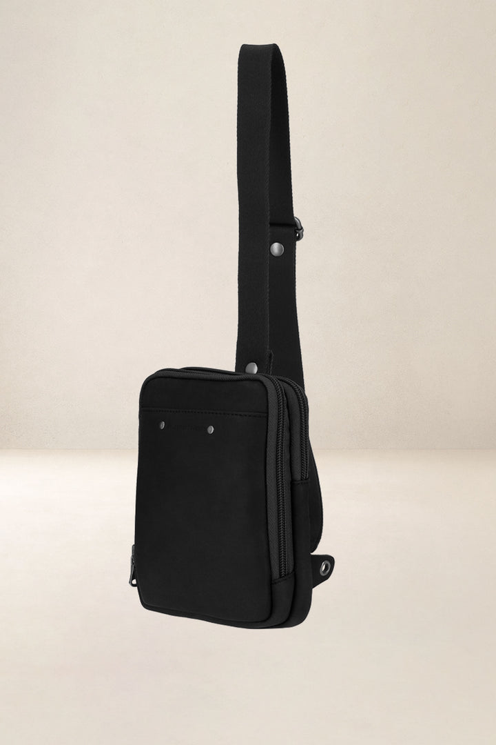 Holster en cuir pleine fleur ORION coloris noir, vue de profil – Ateliers Fourès
