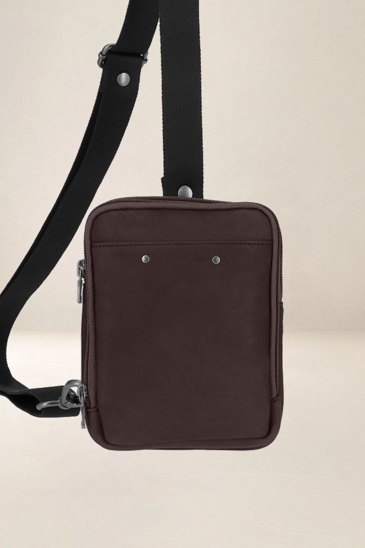 Holster en cuir pleine fleur ORION coloris mustang, vue d’ensemble – Ateliers Fourès