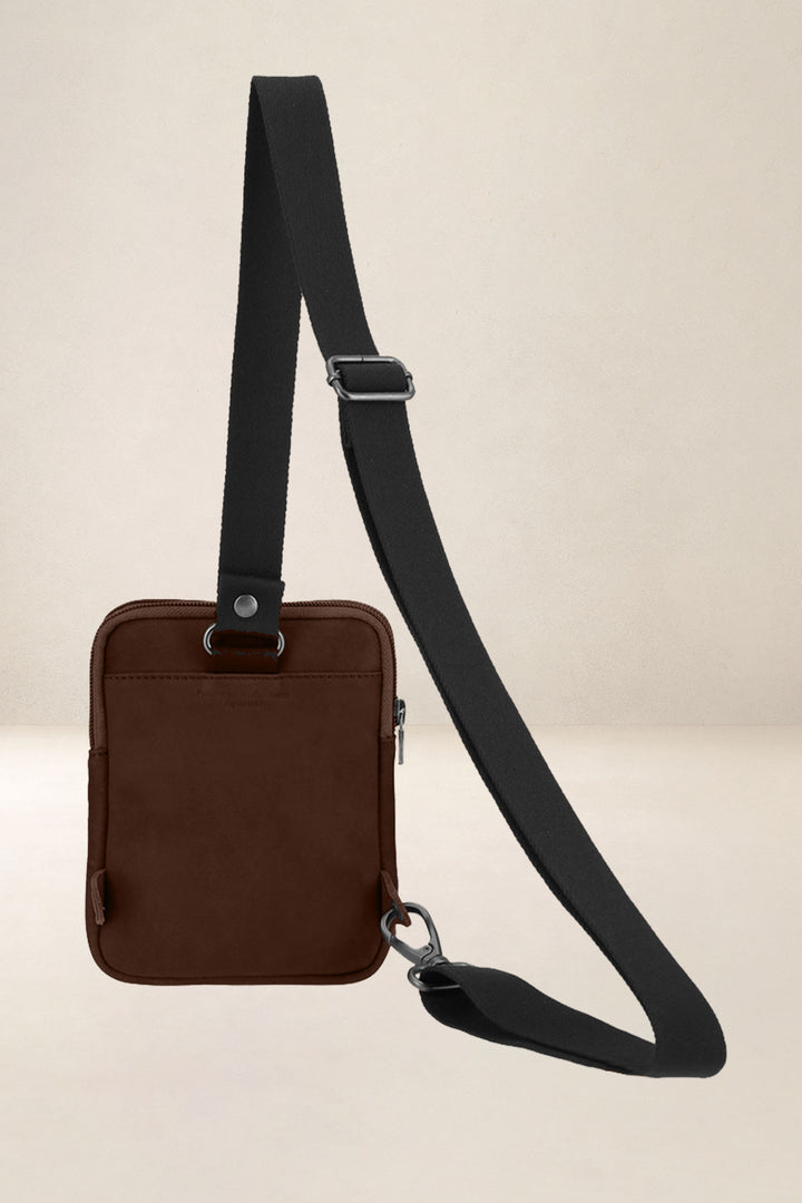 Holster en cuir pleine fleur ORION coloris cognac, vue de dos – Ateliers Fourès