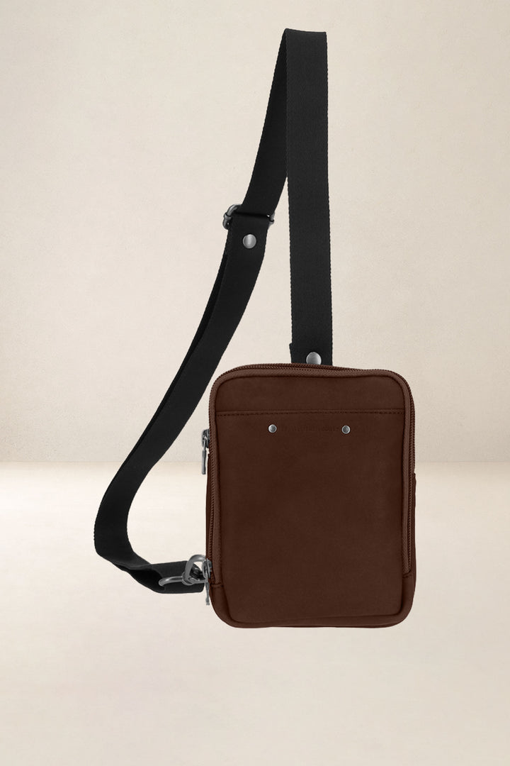 Holster en cuir pleine fleur ORION coloris cognac, vue de face – Ateliers Fourès