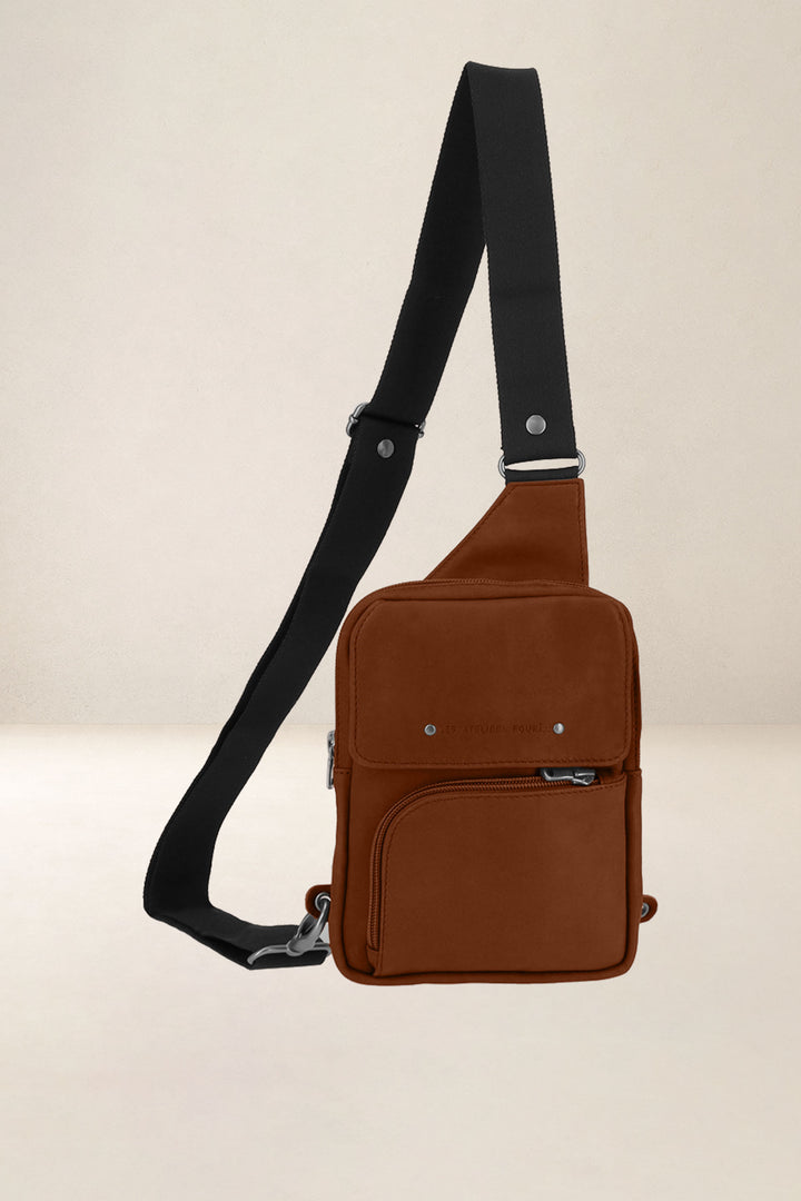 Holster en cuir pleine fleur PALLAS coloris fauve, vue de face – Ateliers Fourès