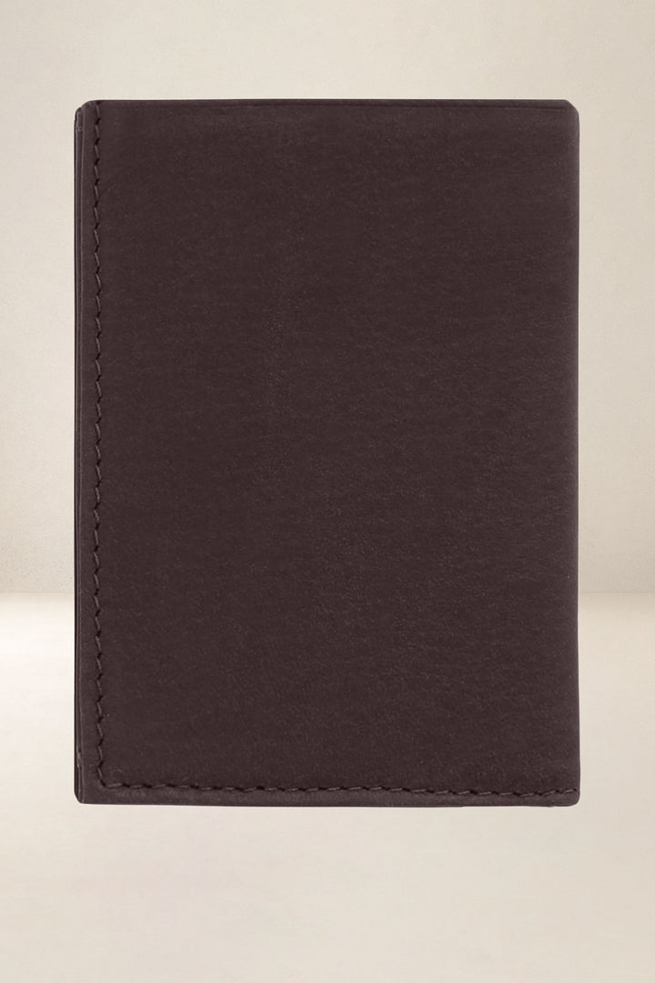 Portefeuille compact en cuir pleine fleur PÉGASE coloris mustang, vue de dos – Ateliers Fourès