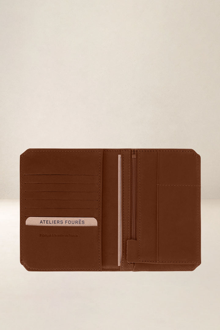 Grand portefeuille en cuir pleine fleur PROMÉTHÉE coloris fauve, vue intérieure n°1 – Ateliers Fourès