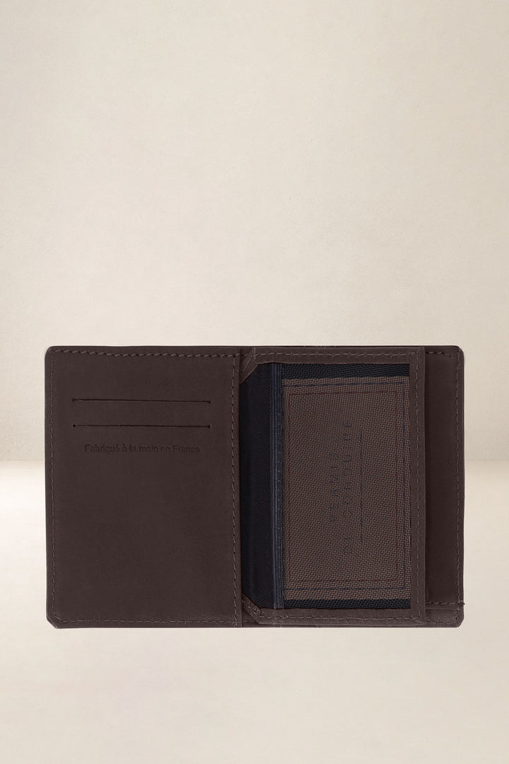 Portefeuille compact en cuir pleine fleur PÉGASE coloris mustang, vue intérieure n°3 – Ateliers Fourès