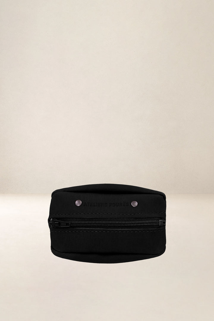 Porte-monnaie en cuir pleine fleur HECTOR coloris noir, vue d’ensemble – Ateliers Fourès
