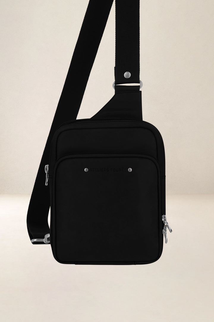 Holster en cuir pleine fleur EURIPIDE coloris noir, vue d’ensemble – Ateliers Fourès
