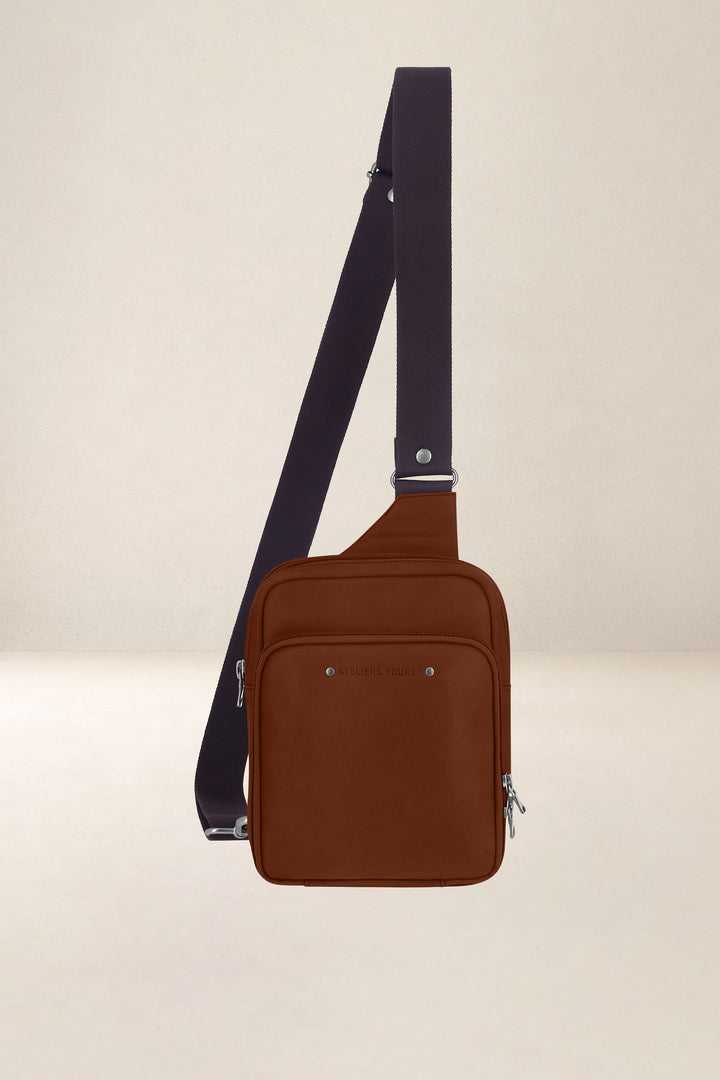 Holster en cuir pleine fleur EURIPIDE coloris fauve, vue de face – Ateliers Fourès