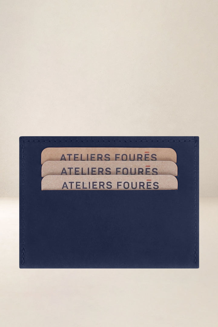 Portefeuille en cuir pleine fleur CENTAURE coloris marine, vue de dos – Ateliers Fourès
