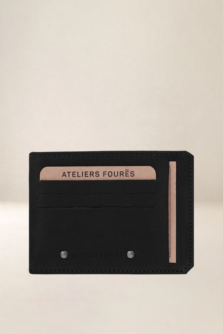 Porte-cartes en cuir pleine fleur CENTAURE coloris noir, vue d’ensemble – Ateliers Fourès