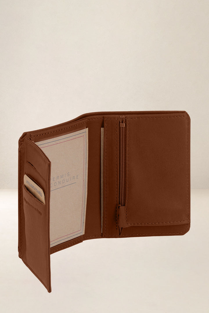 Portefeuille medium en cuir pleine fleur ACHILLE coloris fauve, vue intérieure n°44 – Ateliers Fourès