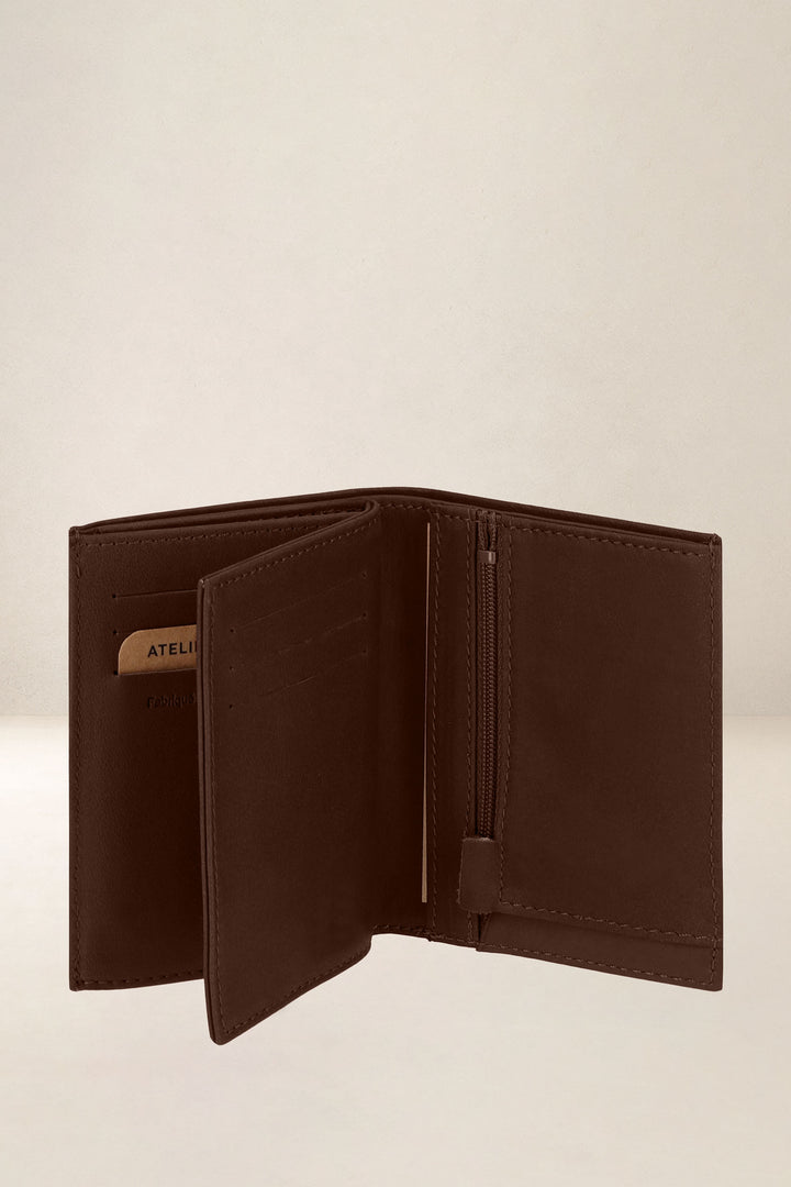 Portefeuille medium en cuir pleine fleur ACHILLE coloris cognac, vue intérieure n°5 – Ateliers Fourès