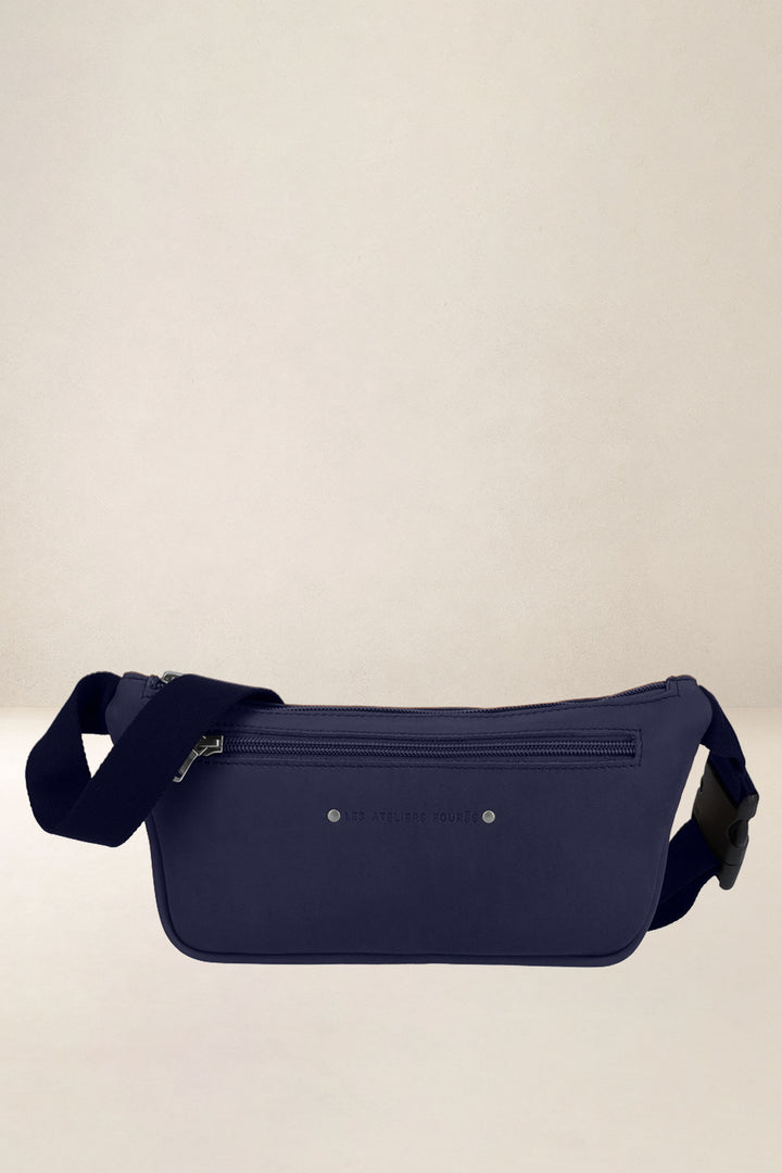 Holster en cuir pleine fleur OURÉA coloris marine, vue de face – Ateliers Fourès