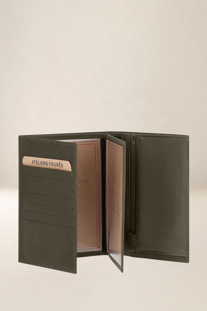 Grand portefeuille en cuir pleine fleur PROMÉTHÉE coloris bronze, vue intérieure n°4 – Ateliers Fourès