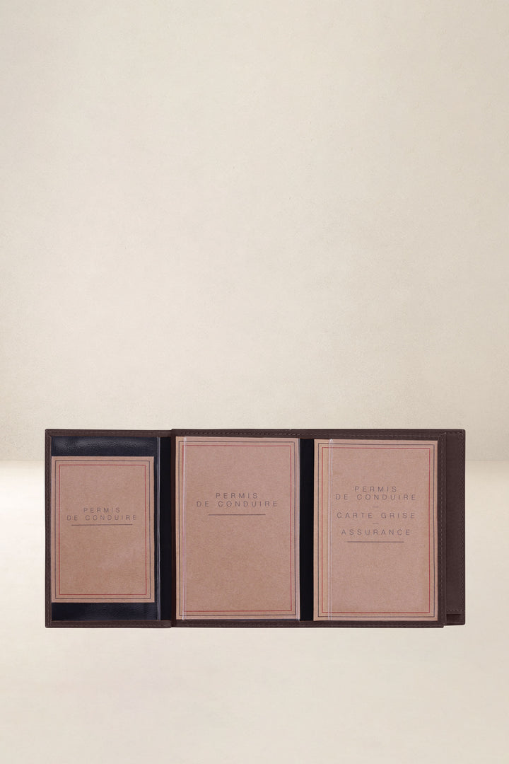 Grand portefeuille en cuir pleine fleur PROMÉTHÉE coloris mustang, vue intérieure n°3 – Ateliers Fourès
