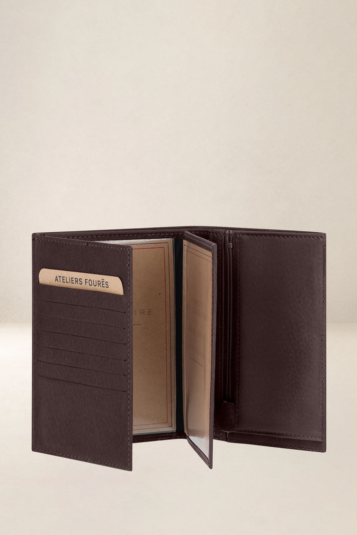 Grand portefeuille en cuir pleine fleur PROMÉTHÉE coloris mustang, vue intérieure n°4 – Ateliers Fourès
