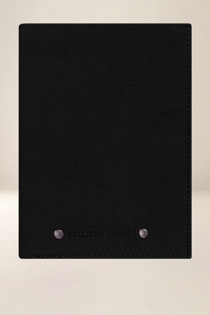 Grand portefeuille en cuir pleine fleur PROMÉTHÉE coloris noir, vue d’ensemble – Ateliers Fourès