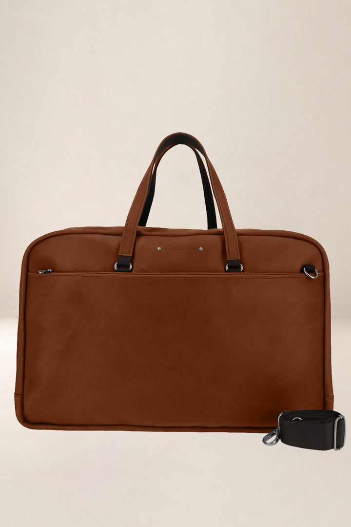 Sac de voyage en cuir pleine fleur ZEUS coloris fauve, vue d’ensemble – Ateliers Fourès