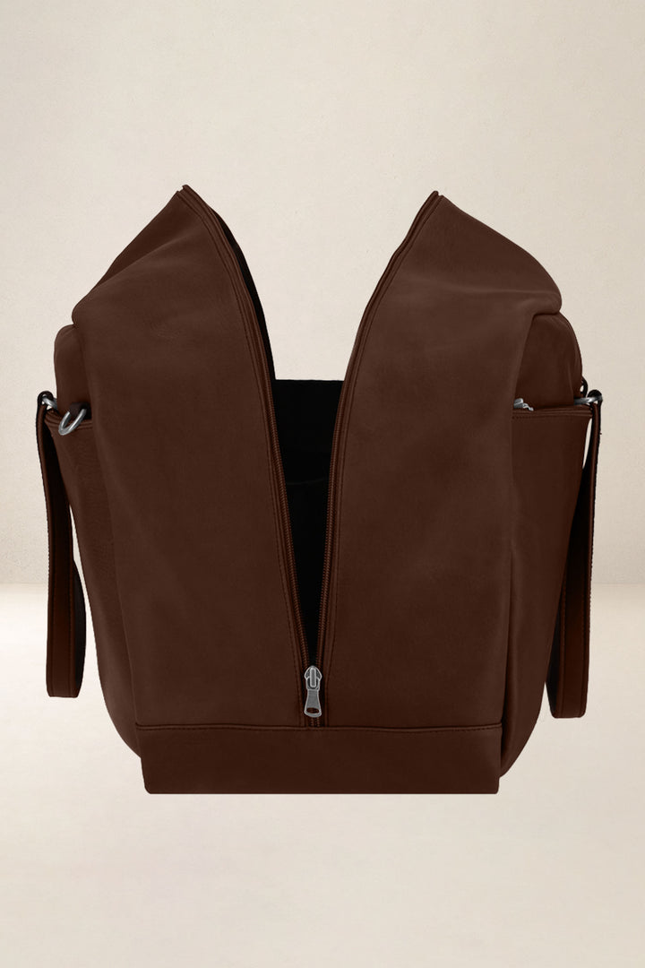Sac de voyage en cuir pleine fleur ZEUS coloris cognac, vue intérieure – Ateliers Fourès